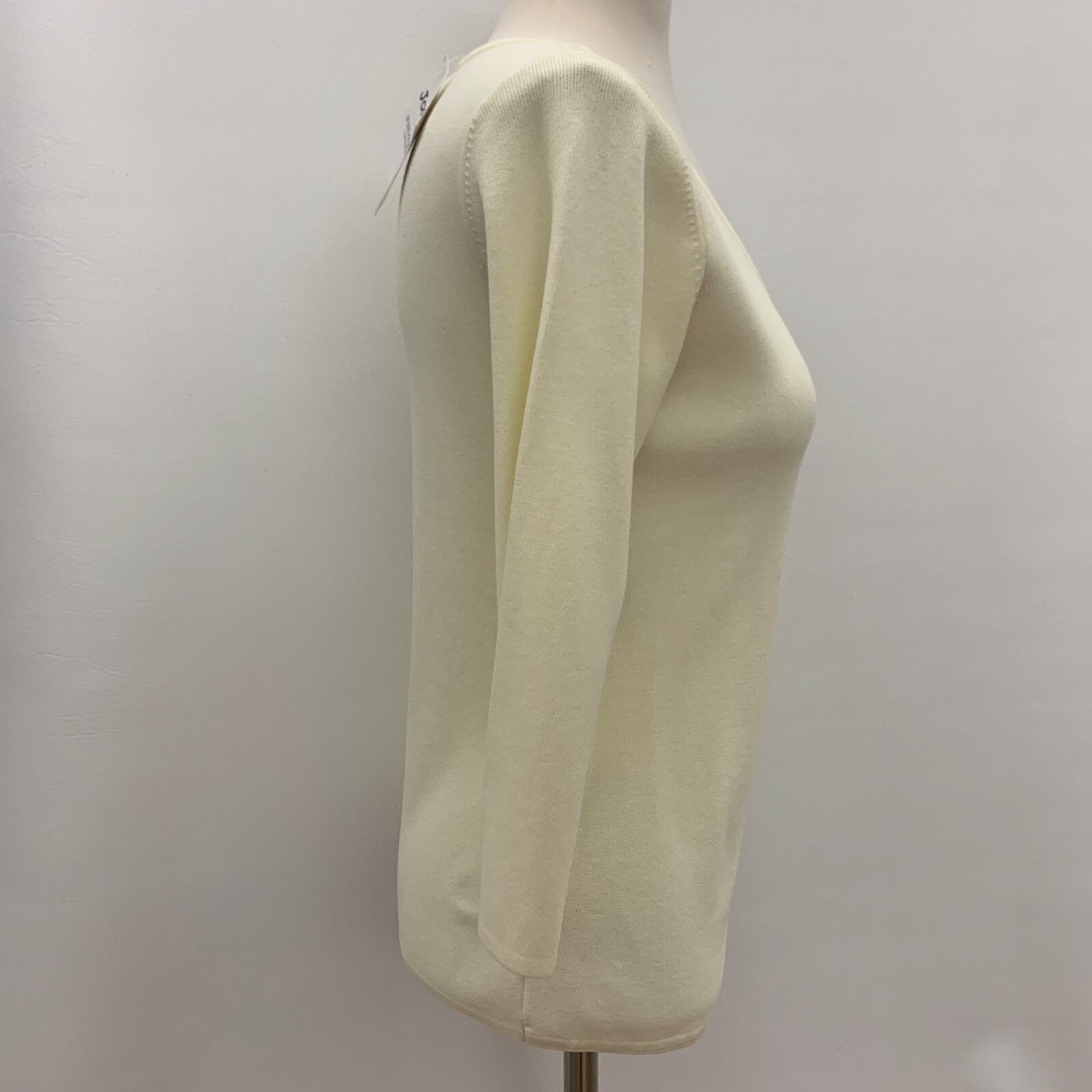 Joseph A Women's Knit Top Medium Ivory Cream Faux Wrap Nwt — image 5 of 8
